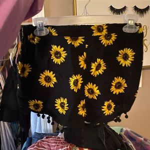 Super cute sunflower soft shorts